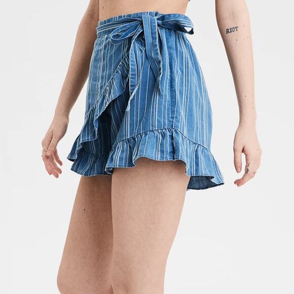 American Eagle Blue Striped High Waisted Skort Short - Picture 3 of 8
